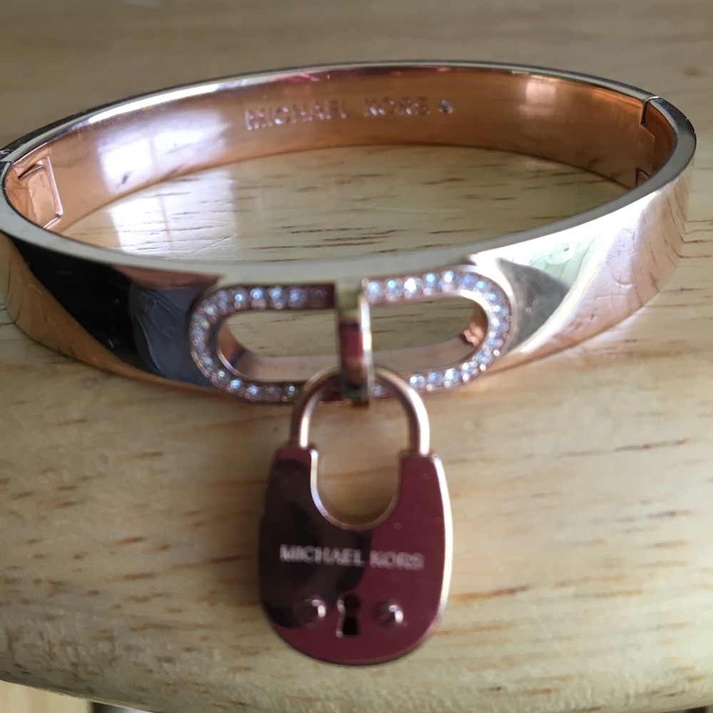Michael Kors Clasp Bracelet